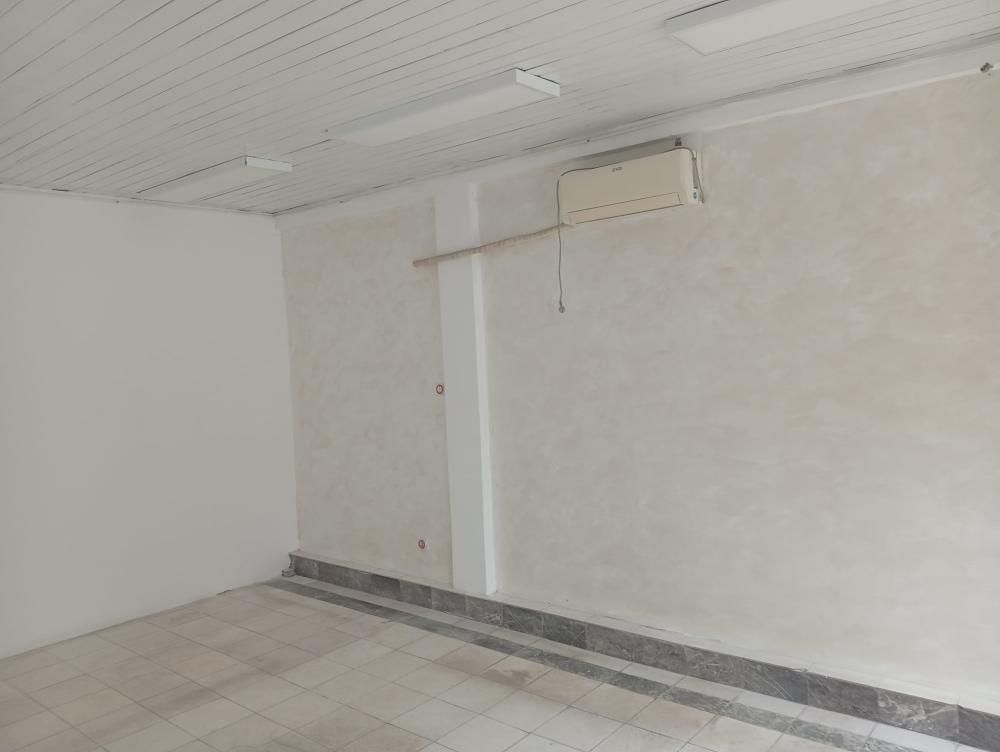 Slika 1 - Strogi centar grada,  Lokal za izdavanje, 26m2, 600€